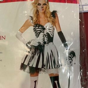 Skelequin costume small